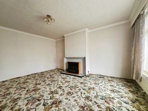 Lounge- click for photo gallery